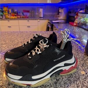 Balenciaga triple s